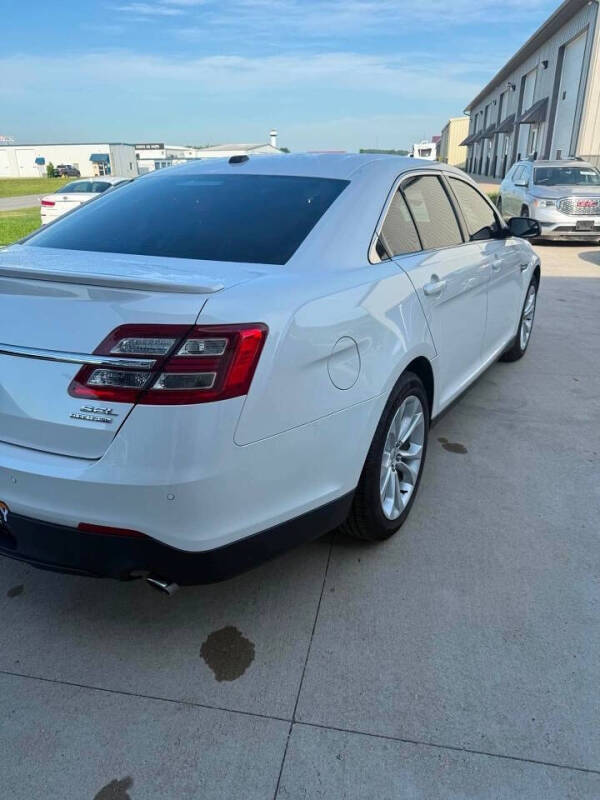 2013 Ford Taurus SEL