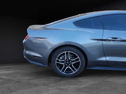 2022 Ford Mustang EcoBoost Premium