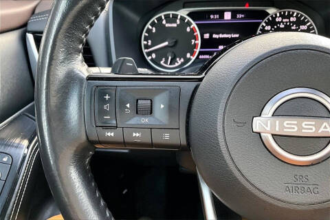 2022 Nissan Rogue SL