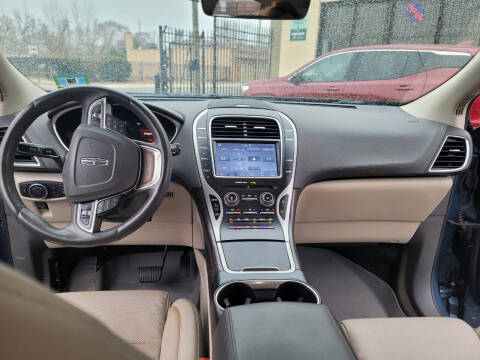 2019 Lincoln Nautilus Reserve