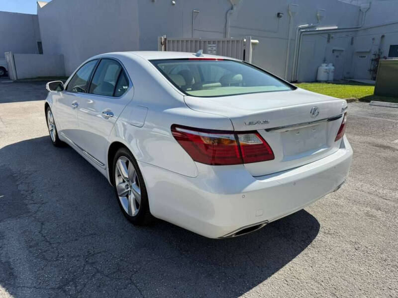2010 Lexus LS 460