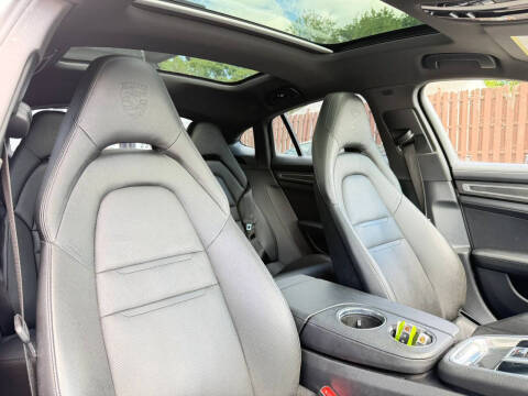 2018 Porsche Panamera