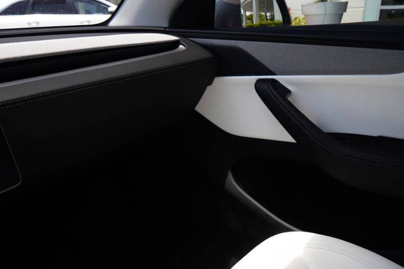 2026 Tesla Model Y Long Range