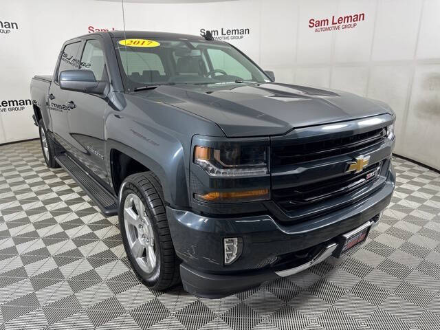 Used 2017 Chevrolet Silverado 1500 LT with VIN 3GCUKREC0HG359486 for sale in Bloomington, IL