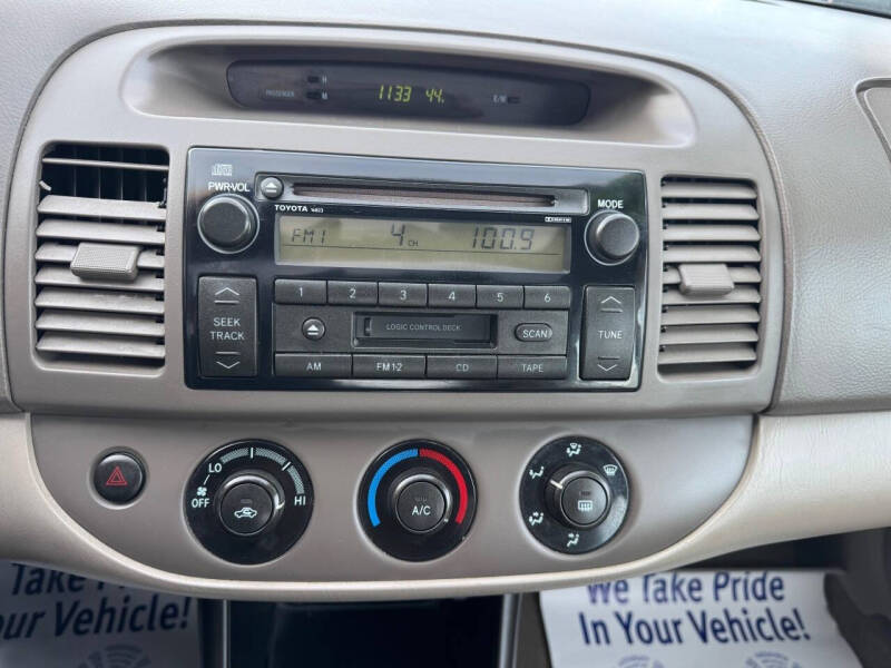 2003 Toyota Camry LE