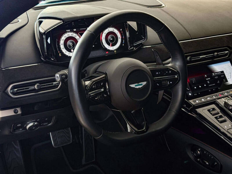 2025 Aston Martin Vantage