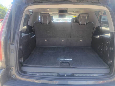 2016 Cadillac Escalade ESV Luxury Collection