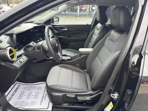 2024 Chevrolet Trax LT