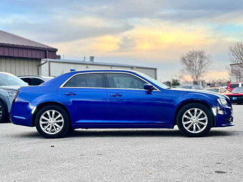 2018 Chrysler 300 Touring