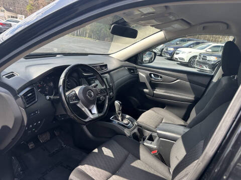 2020 Nissan Rogue SV
