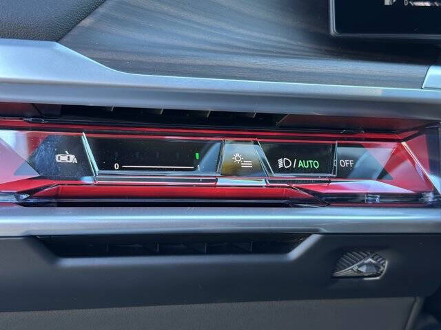 2025 BMW 7 Series 740i xDrive