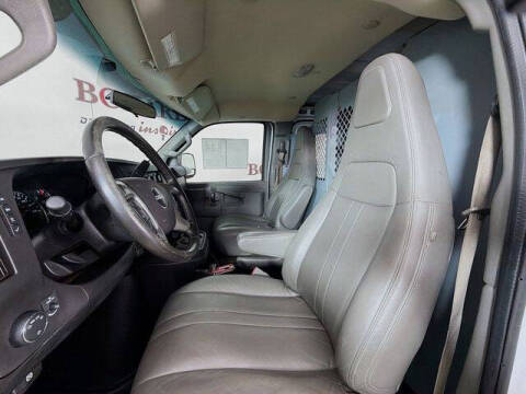 2017 GMC Savana 2500