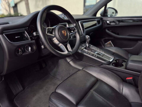 2016 Porsche Macan S