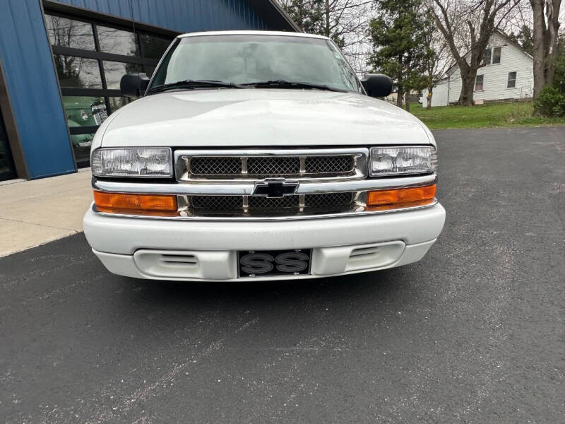 2000 Chevrolet S-10 LS