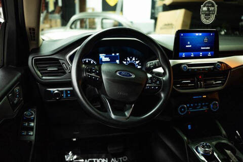 2020 Ford Escape SE