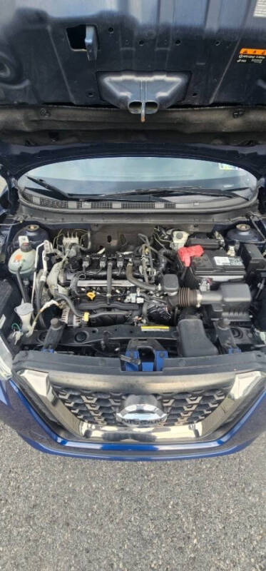 2019 Nissan Kicks SR