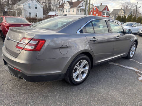 2014 Ford Taurus SEL