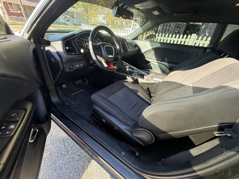 2018 Dodge Challenger SXT