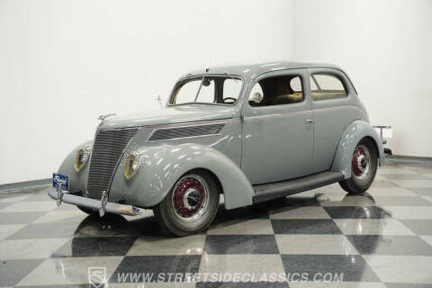 1937 Ford Tudor