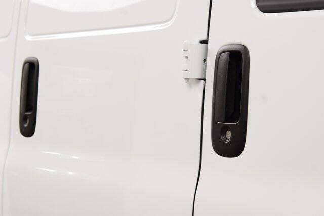 2025 Chevrolet Express 2500