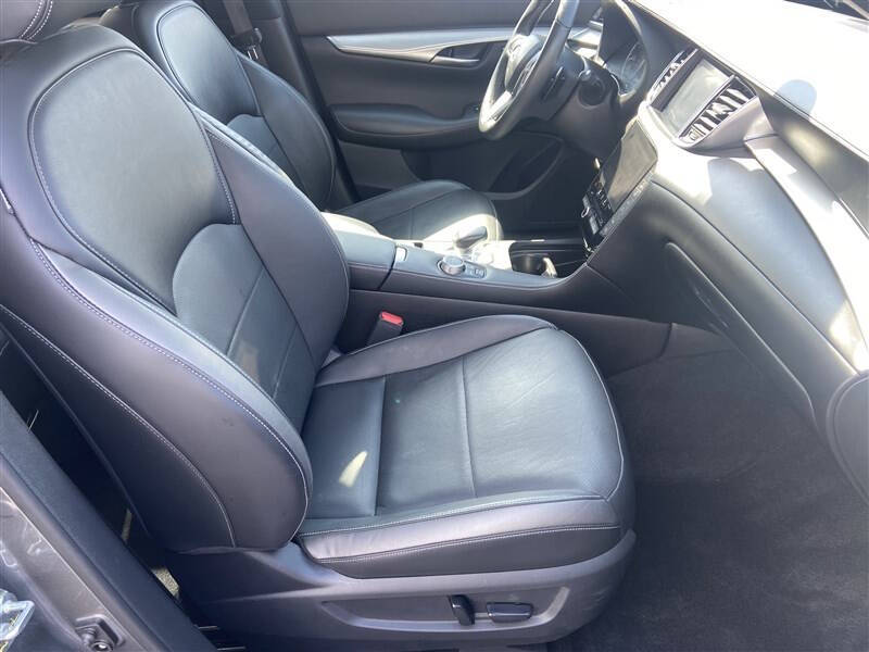 2022 Infiniti QX50 Essential