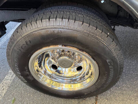 2013 Ford E-Series E-450 SD