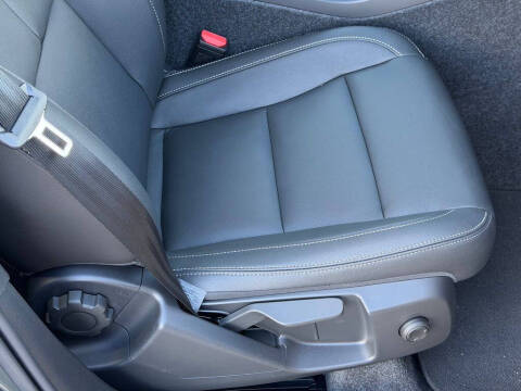 2026 Volvo XC40 B5 Core