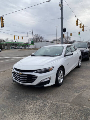 2022 Chevrolet Malibu for sale at National Auto Sales Inc. - Hazel Park Lot in Hazel Park MI