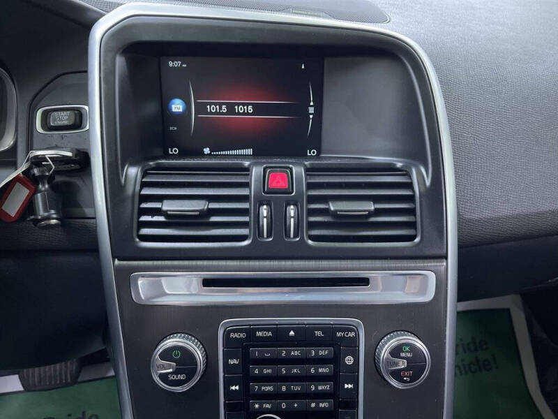 2016 Volvo XC60 T5 Drive-E Platinum