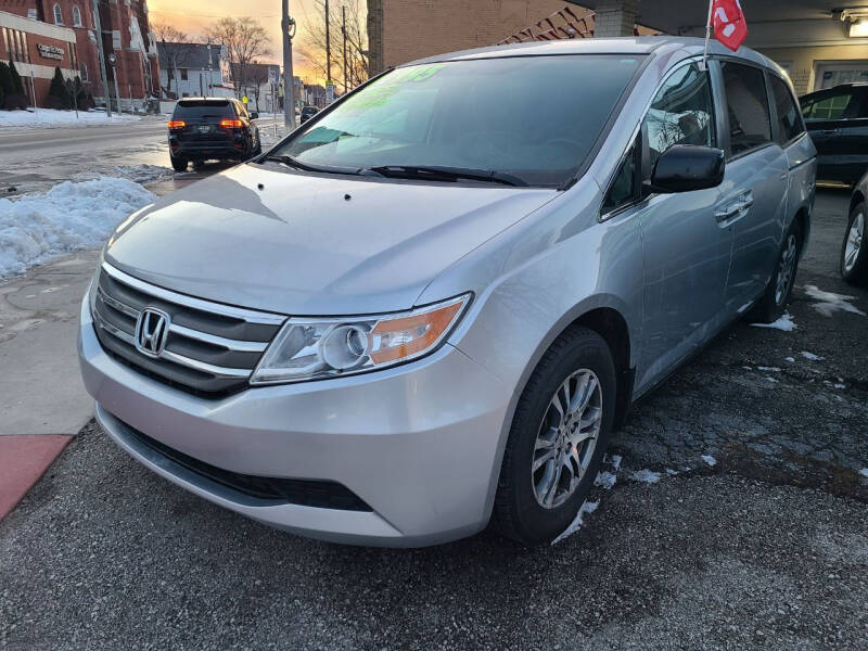 2011 Honda Odyssey for sale at Lake City Automotive in Milwaukee WI