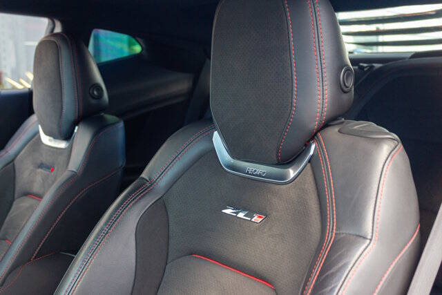 2019 Chevrolet Camaro 13
