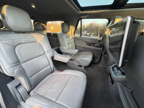 2019 Lincoln Navigator Select