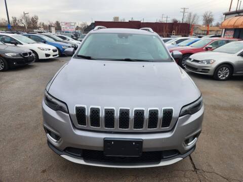 2019 Jeep Cherokee for sale at SANAA AUTO SALES LLC in Englewood CO