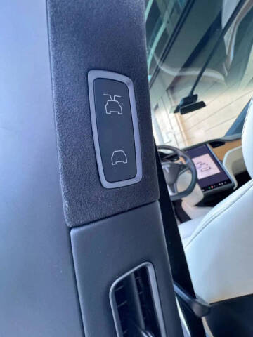 2019 Tesla Model X Long Range