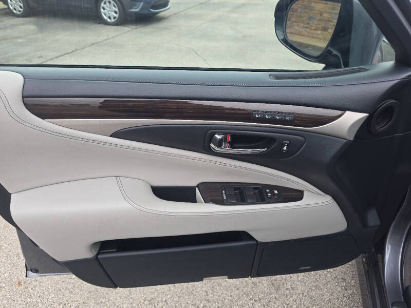 2013 Lexus LS 460