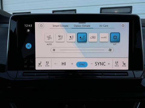 2025 Volkswagen Atlas Cross Sport SE 4Motion