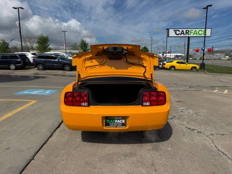 2008 Ford Mustang V6 Deluxe