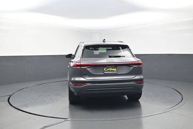 2025 Audi Q6 e-tron quattro Premium Plus