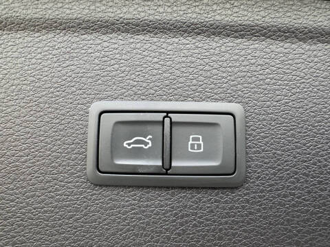 2018 Audi Q5 2.0T quattro Premium Plus