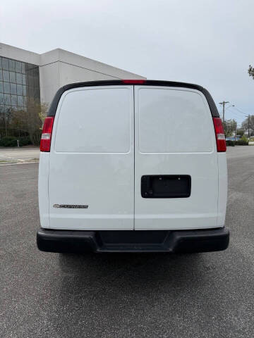 2020 Chevrolet Express 2500