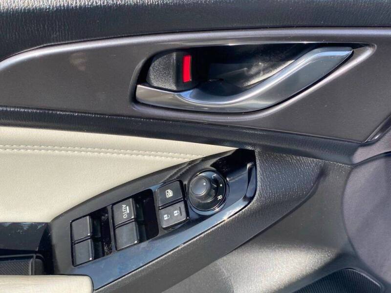 2018 Mazda MAZDA3 Grand Touring