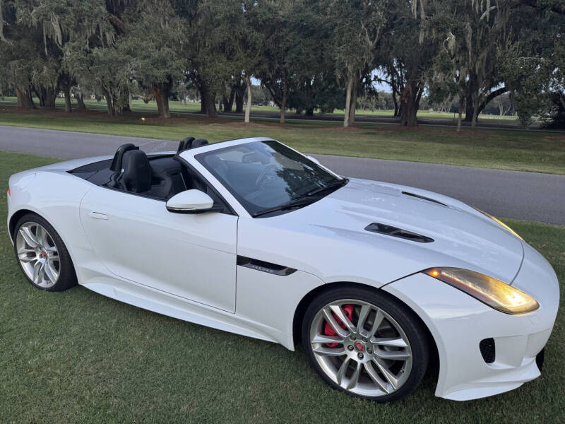 2016 Jaguar F-Type R's photo