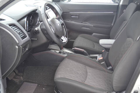 2022 Mitsubishi Outlander Sport LE