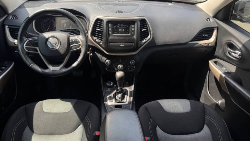 2018 Jeep Cherokee Latitude