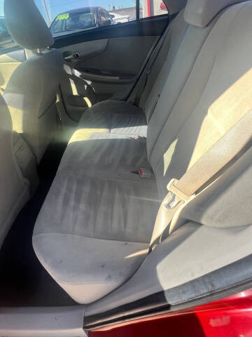 2011 Toyota Corolla LE