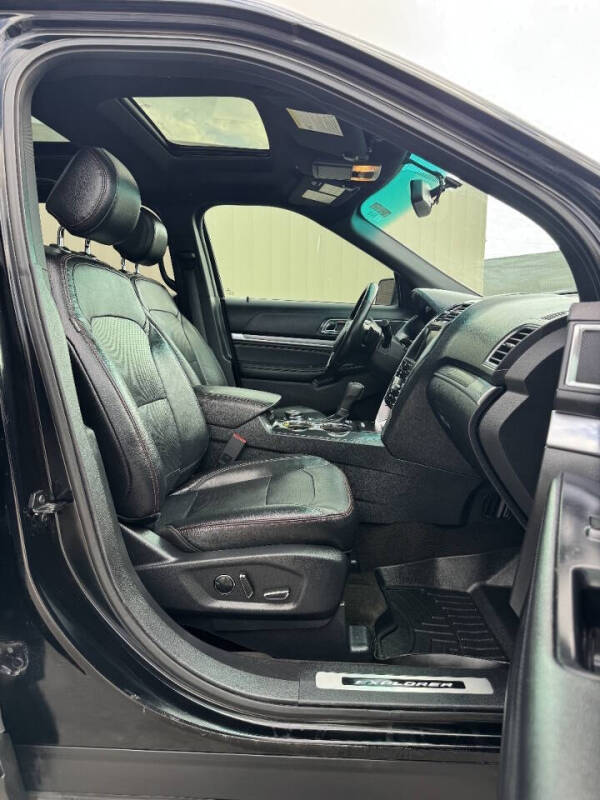 2016 Ford Explorer Sport