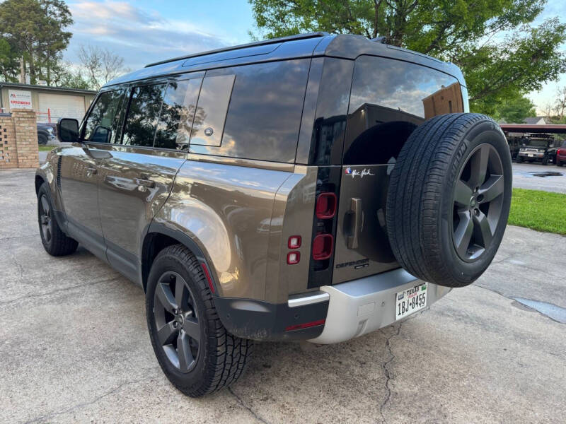 2020 Land Rover Defender 110 SE