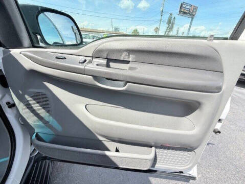 2003 Ford Excursion XLT
