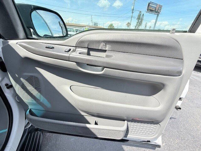 2003 Ford Excursion XLT