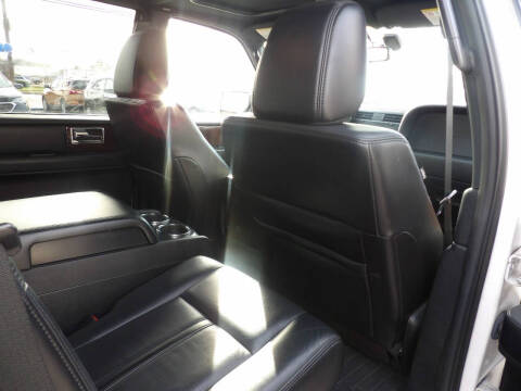 2016 Lincoln Navigator Select